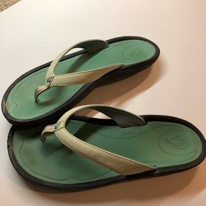 OluKai ‘Ohana women’s flip flops